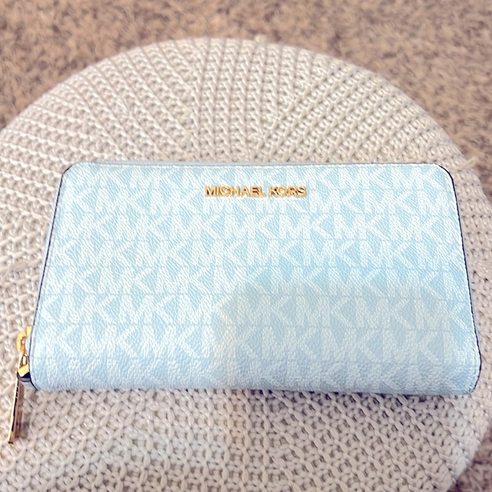 MK wallet